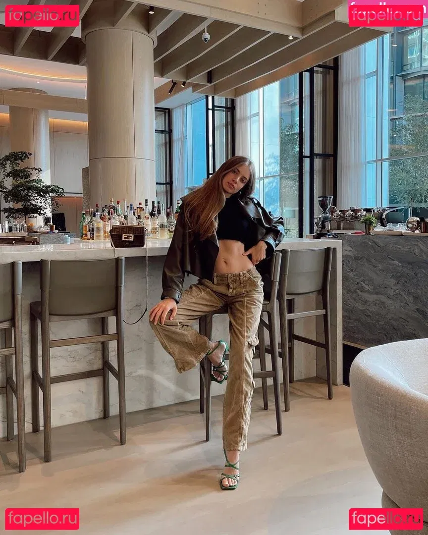 Xenia Tchoumitcheva Onlyfans Photo Gallery 