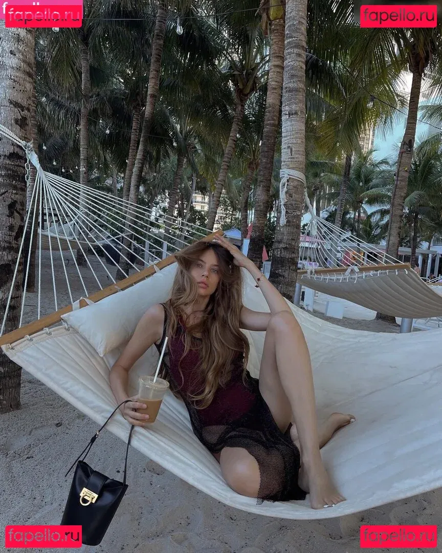 Xenia Tchoumitcheva Onlyfans Photo Gallery 