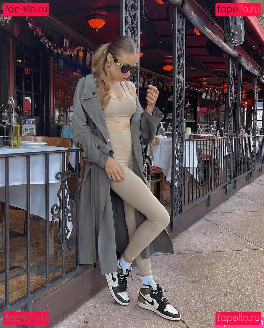 Xenia Tchoumitcheva Onlyfans Photo Gallery 