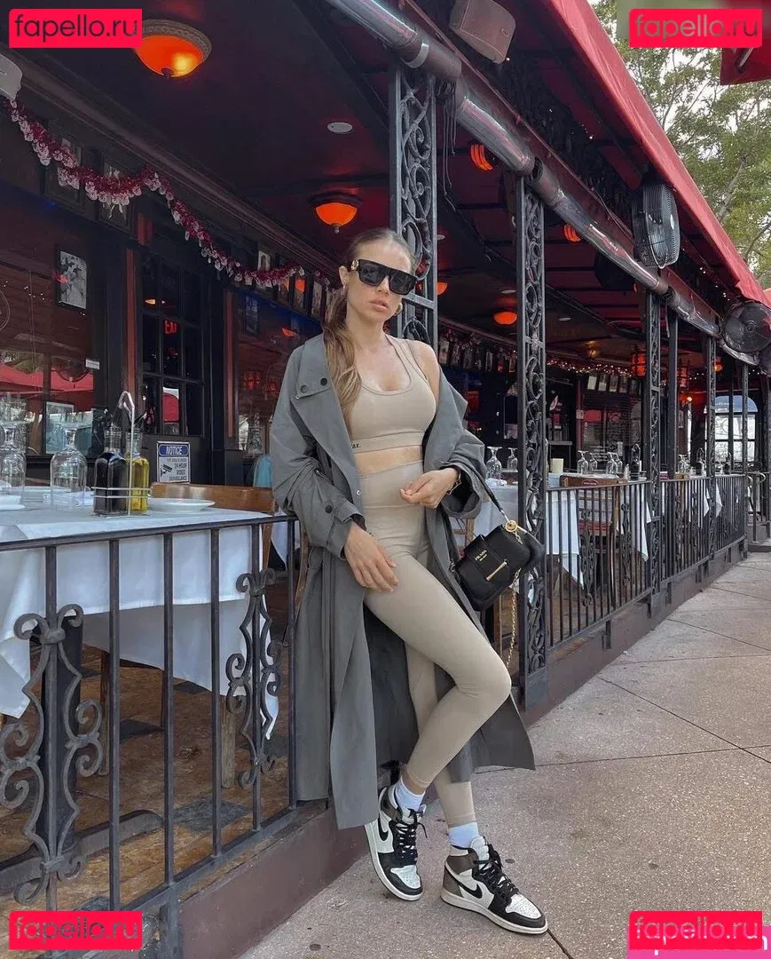 Xenia Tchoumitcheva Onlyfans Photo Gallery 