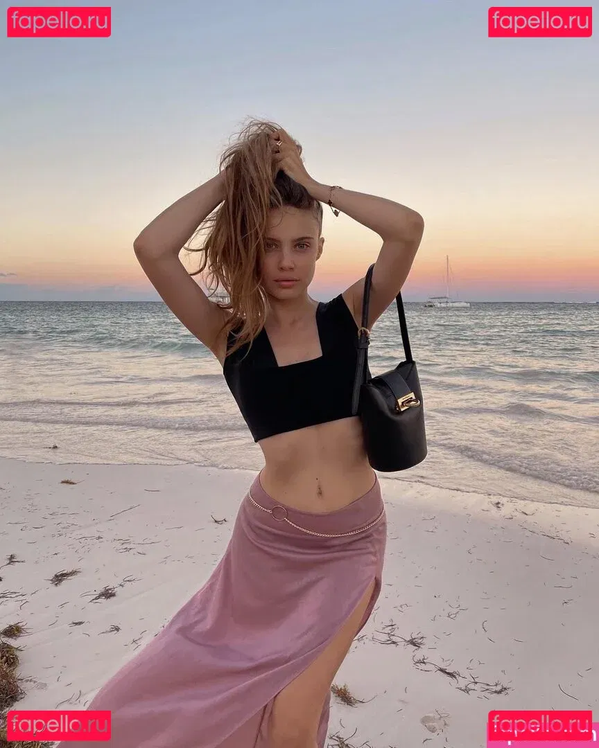 Xenia Tchoumitcheva Onlyfans Photo Gallery 