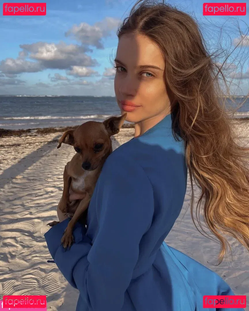 Xenia Tchoumitcheva Onlyfans Photo Gallery 