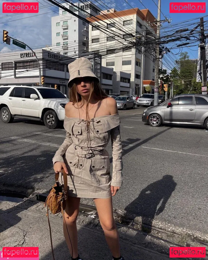 Xenia Tchoumitcheva Onlyfans Photo Gallery 