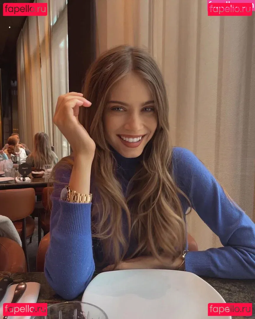 Xenia Tchoumitcheva Onlyfans Photo Gallery 