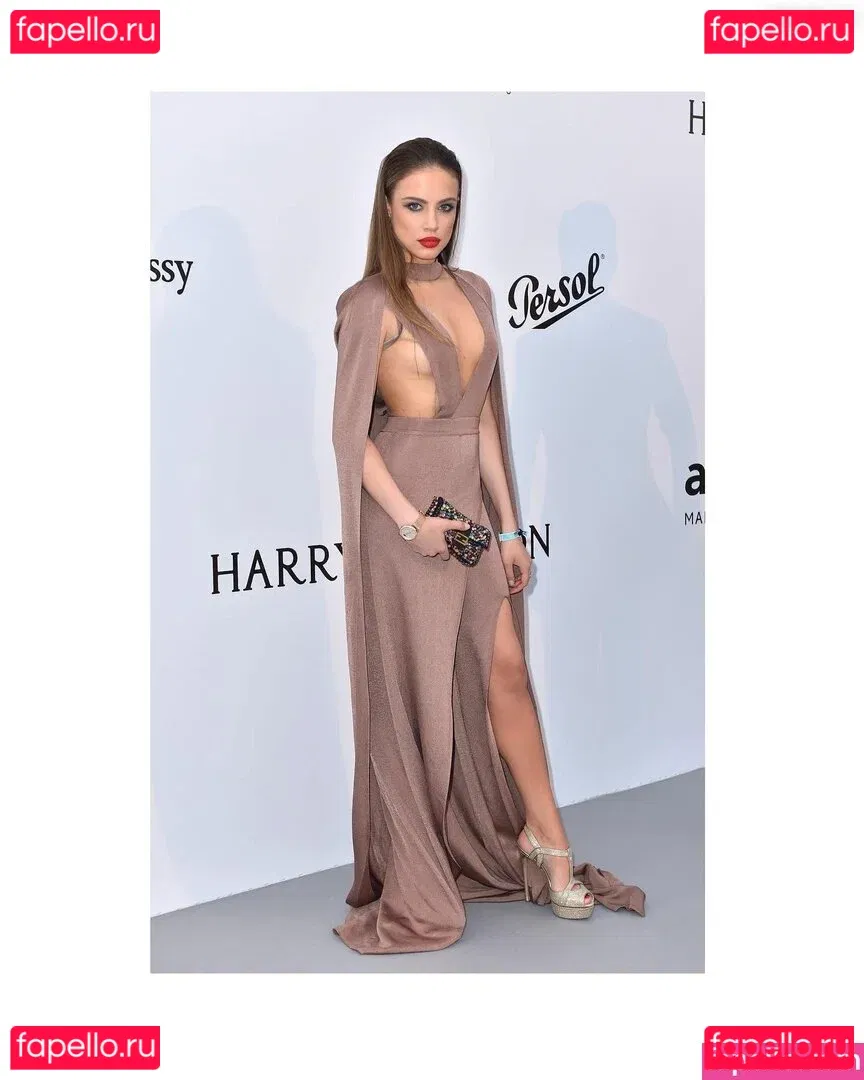 Xenia Tchoumitcheva Onlyfans Photo Gallery 