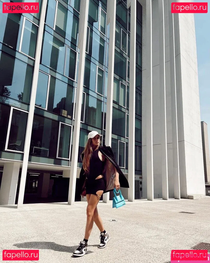 Xenia Tchoumitcheva Onlyfans Photo Gallery 