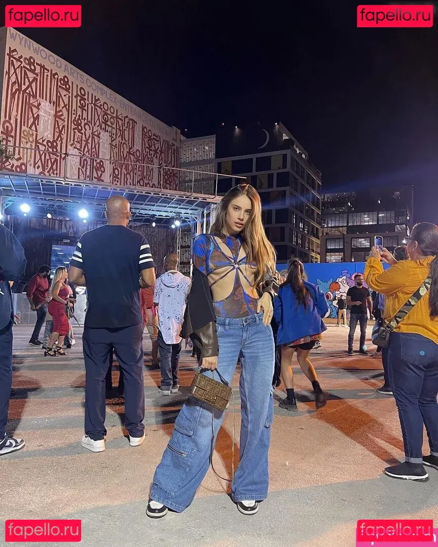 Xenia Tchoumitcheva Onlyfans Photo Gallery 