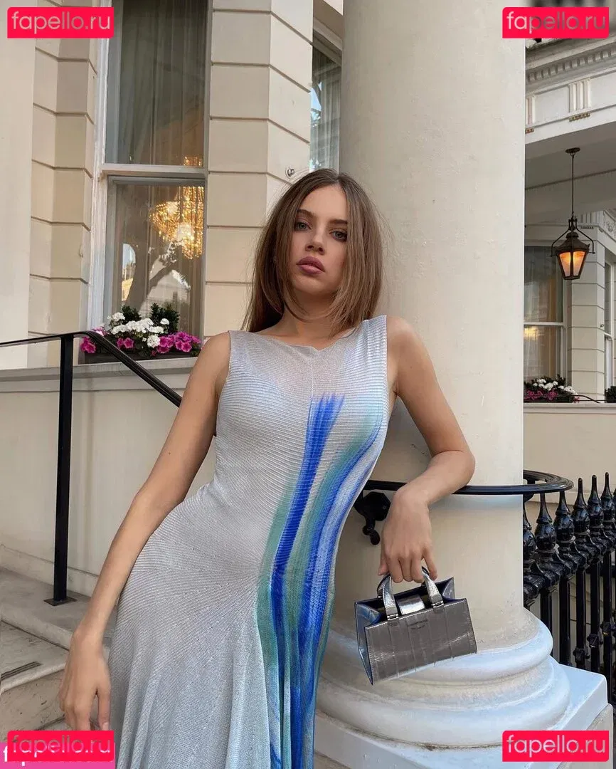 Xenia Tchoumitcheva Onlyfans Photo Gallery 