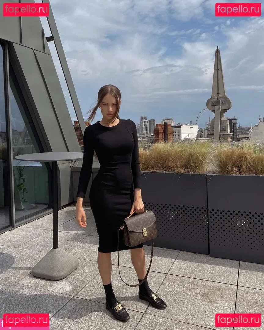 Xenia Tchoumitcheva Onlyfans Photo Gallery 