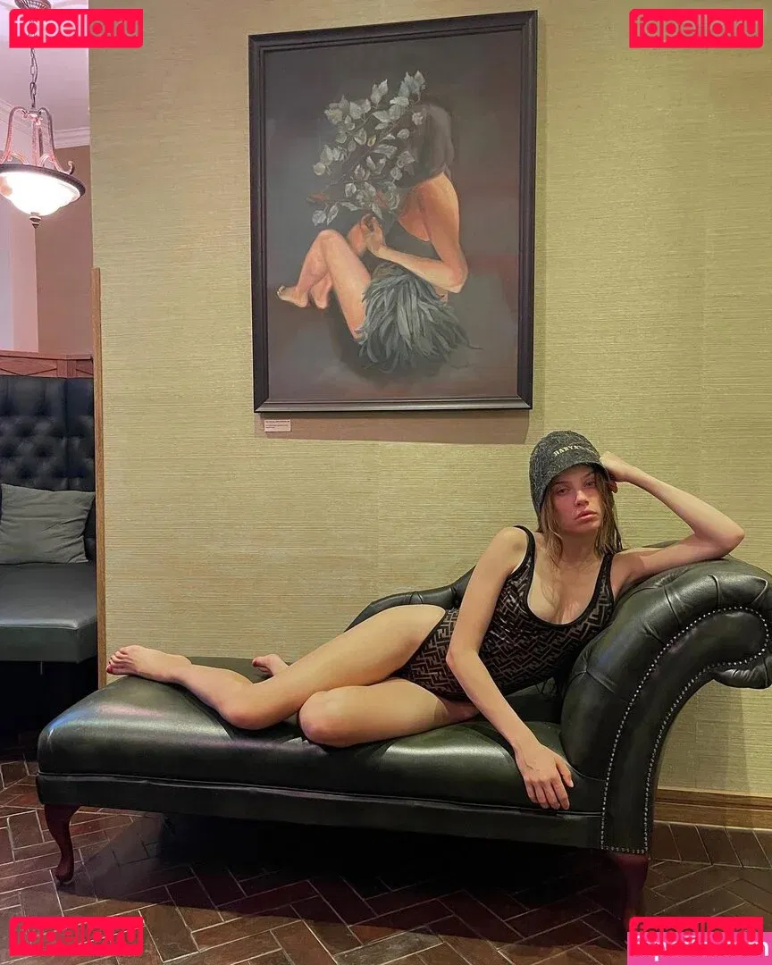 Xenia Tchoumitcheva Onlyfans Photo Gallery 