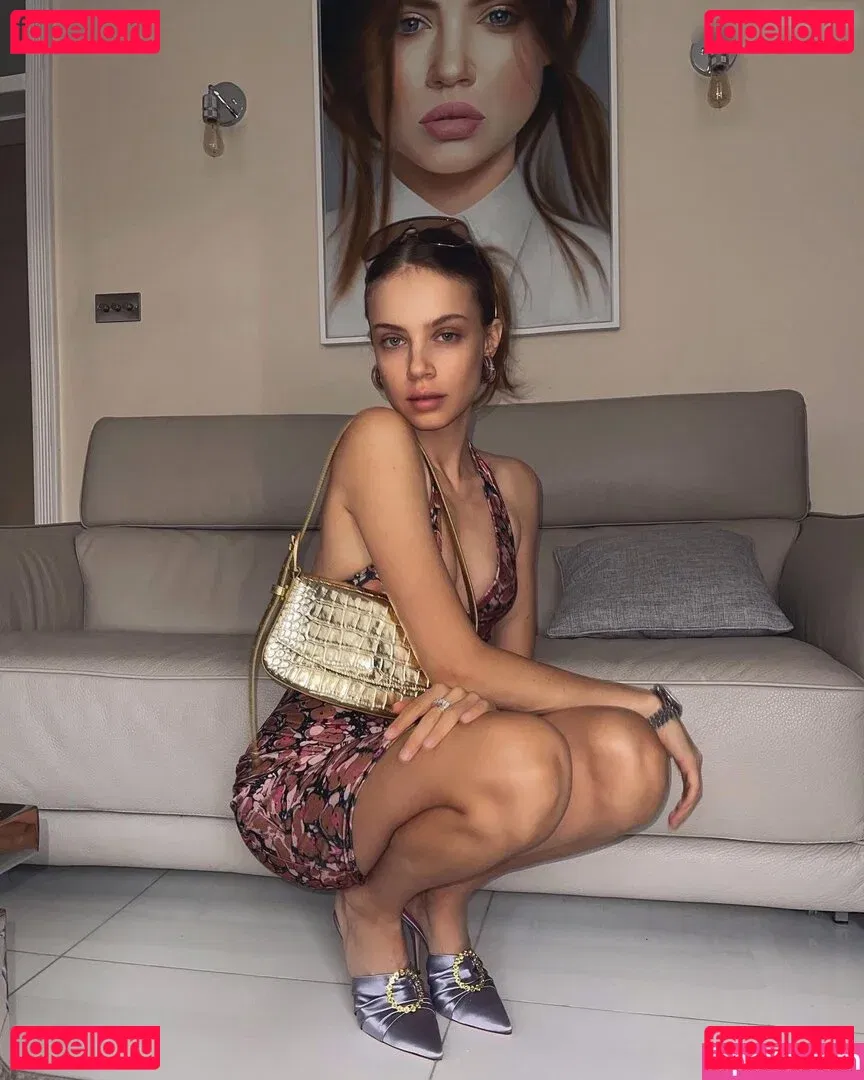 Xenia Tchoumitcheva Onlyfans Photo Gallery 