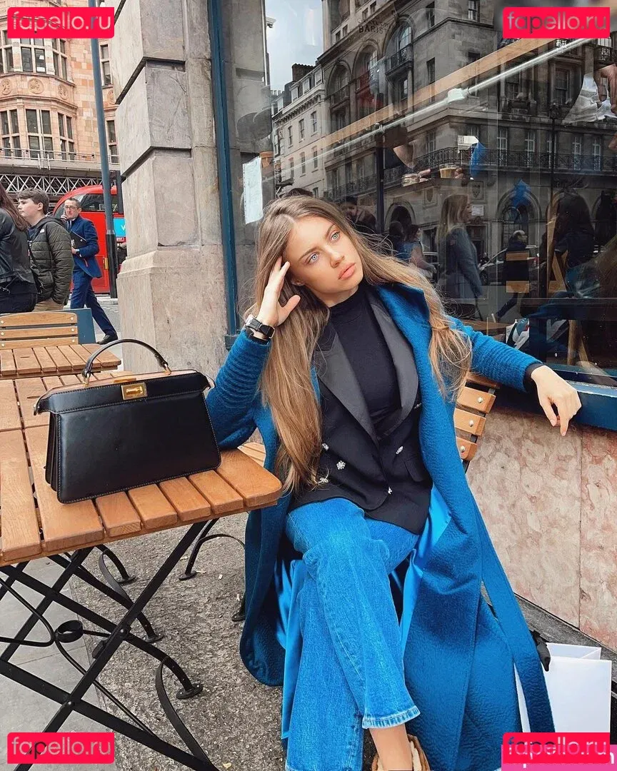 Xenia Tchoumitcheva Onlyfans Photo Gallery 