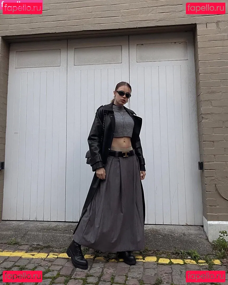 Xenia Tchoumitcheva Onlyfans Photo Gallery 