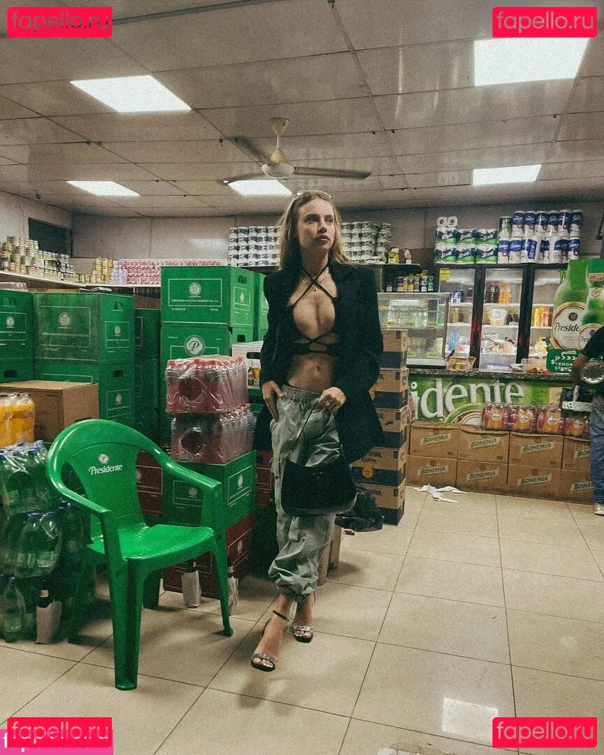 Xenia Tchoumitcheva Onlyfans Photo Gallery 