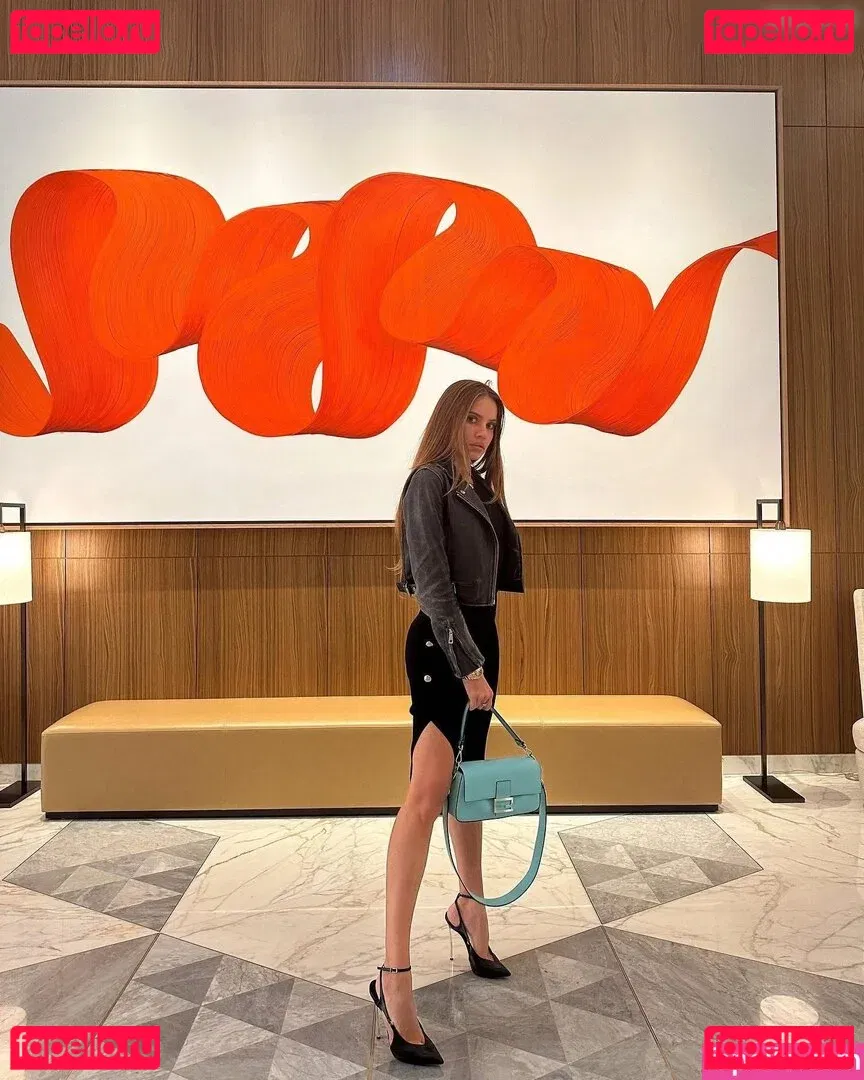 Xenia Tchoumitcheva Onlyfans Photo Gallery 