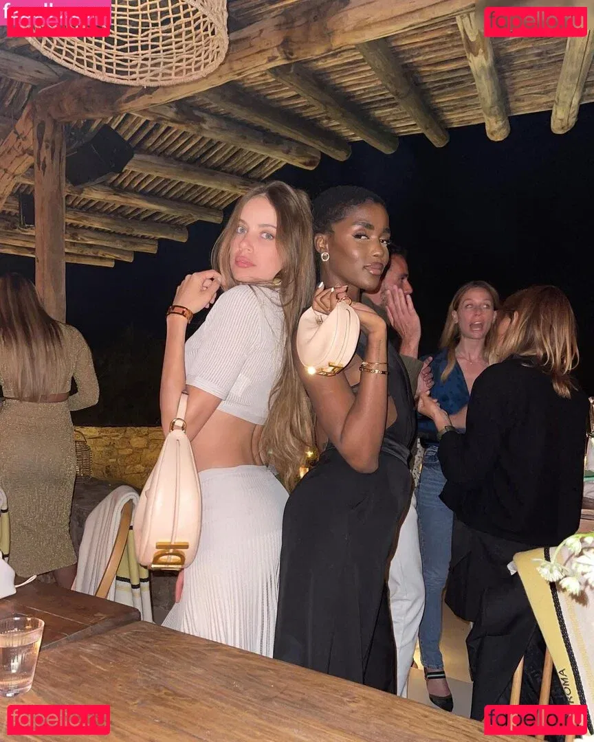 Xenia Tchoumitcheva Onlyfans Photo Gallery 