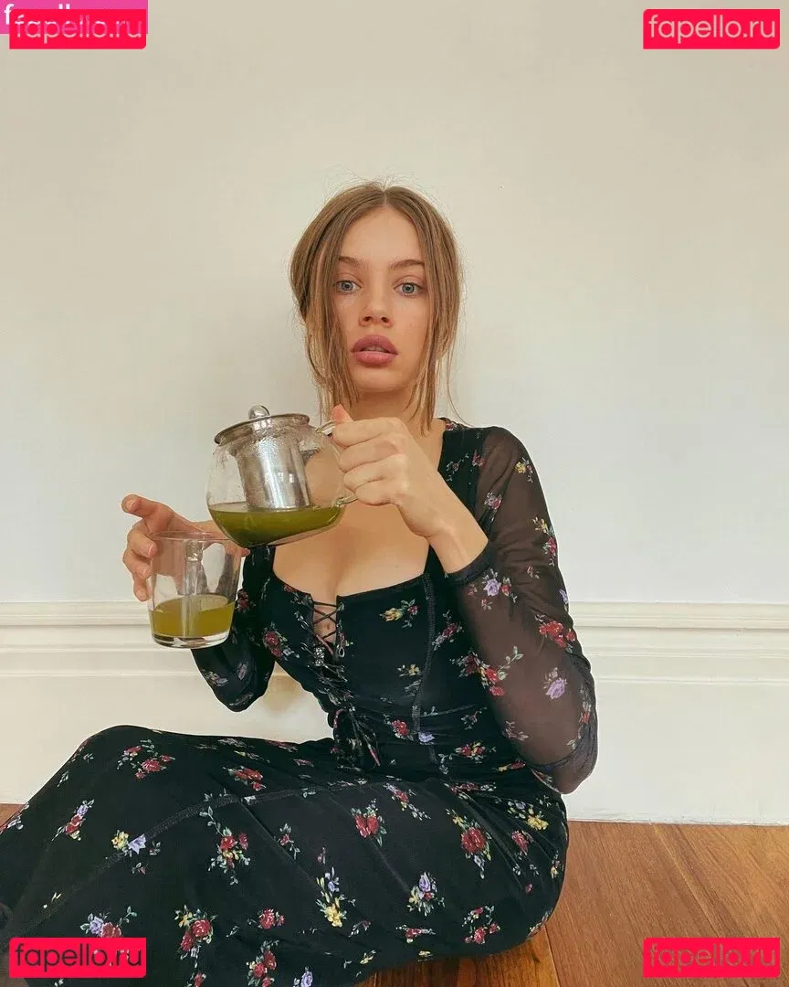 Xenia Tchoumitcheva Onlyfans Photo Gallery 