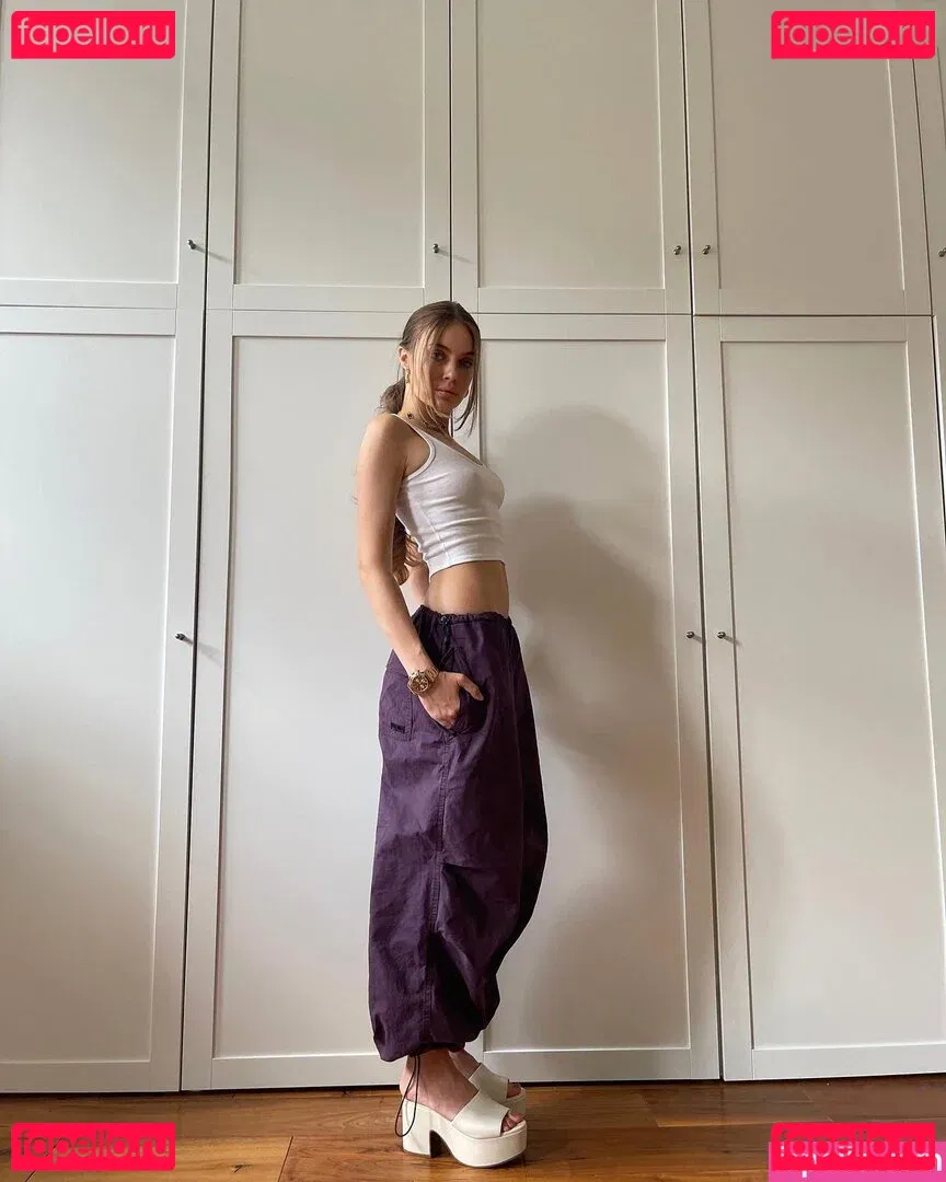 Xenia Tchoumitcheva Onlyfans Photo Gallery 