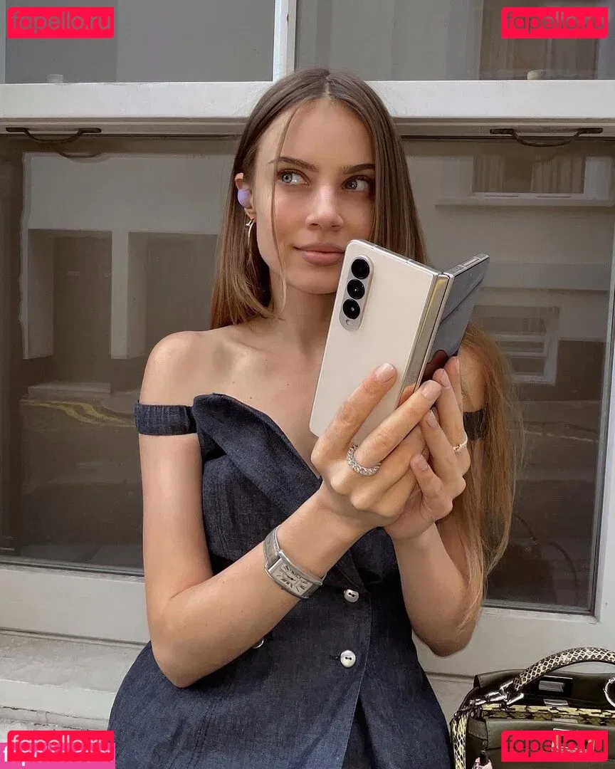 Xenia Tchoumitcheva Onlyfans Photo Gallery 