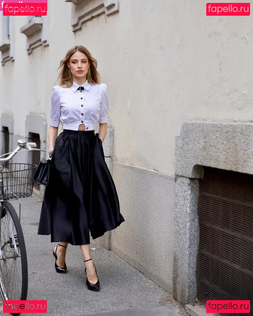 Xenia Tchoumitcheva Onlyfans Photo Gallery 