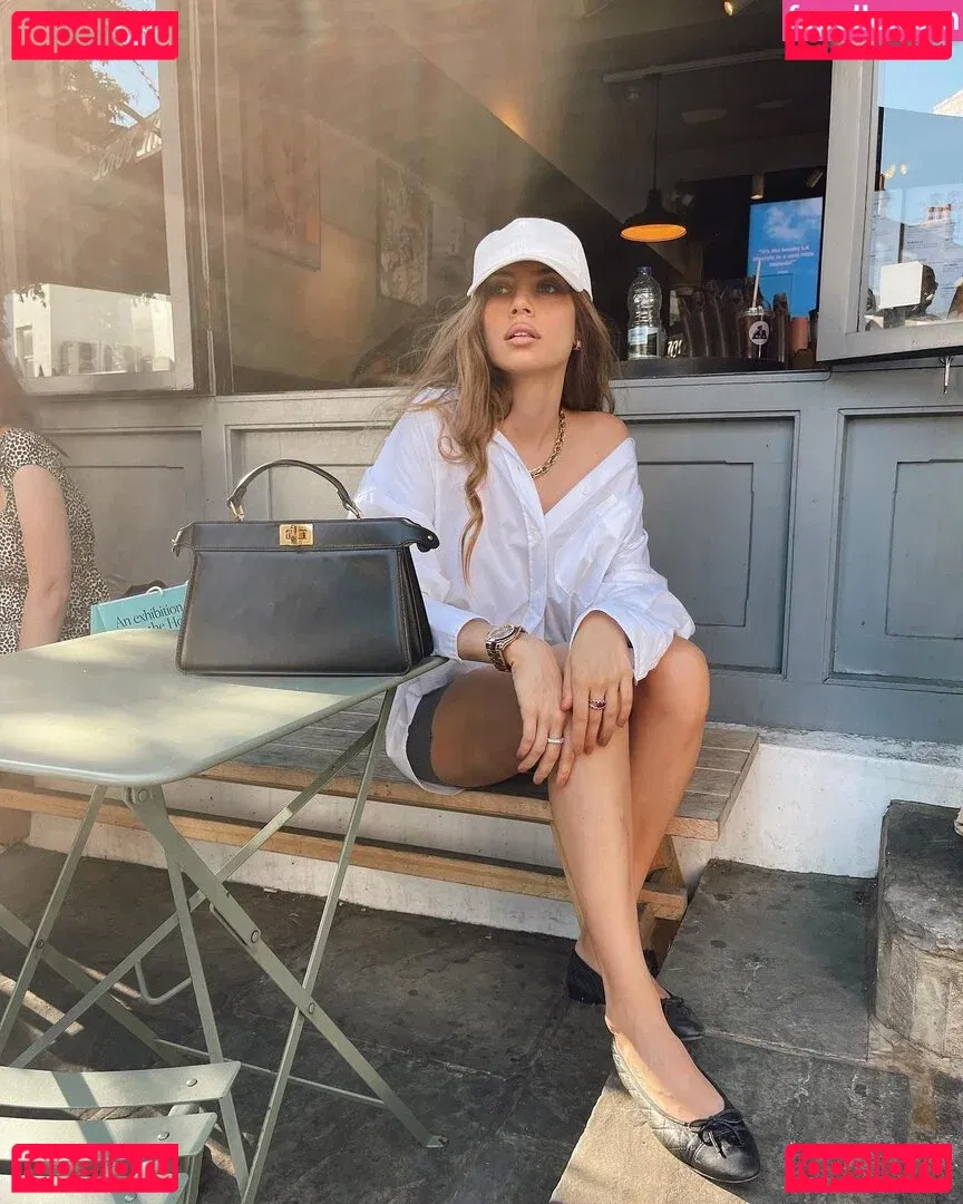 Xenia Tchoumitcheva Onlyfans Photo Gallery 