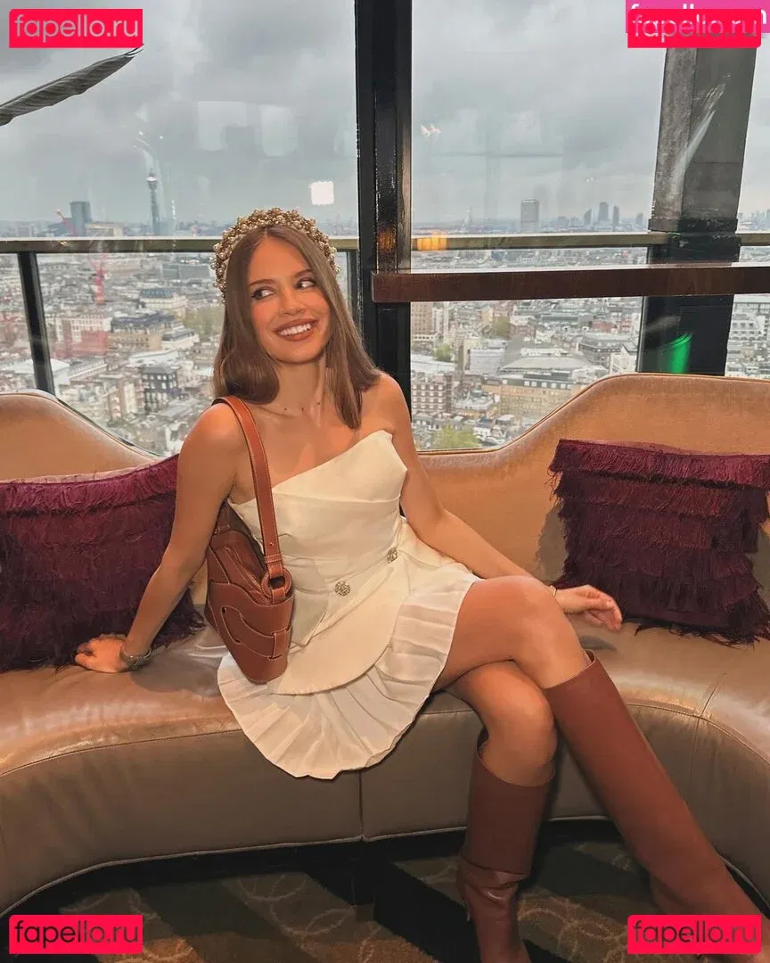 Xenia Tchoumitcheva Onlyfans Photo Gallery 