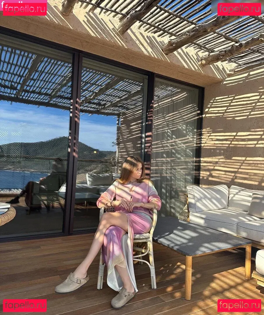 Xenia Tchoumitcheva Onlyfans Photo Gallery 