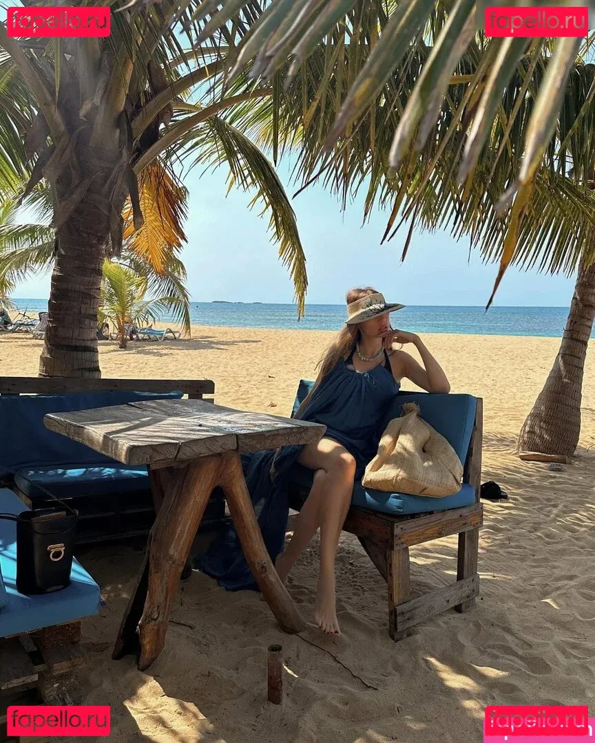 Xenia Tchoumitcheva Onlyfans Photo Gallery 