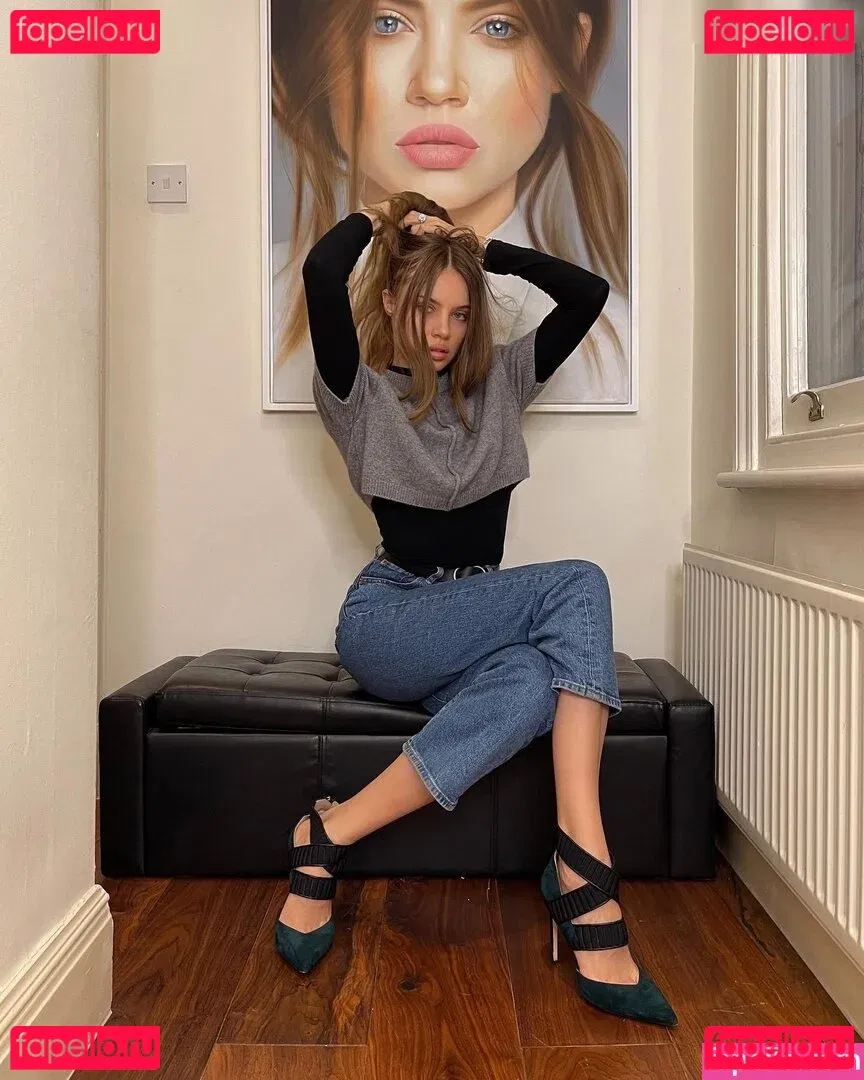 Xenia Tchoumitcheva Onlyfans Photo Gallery 