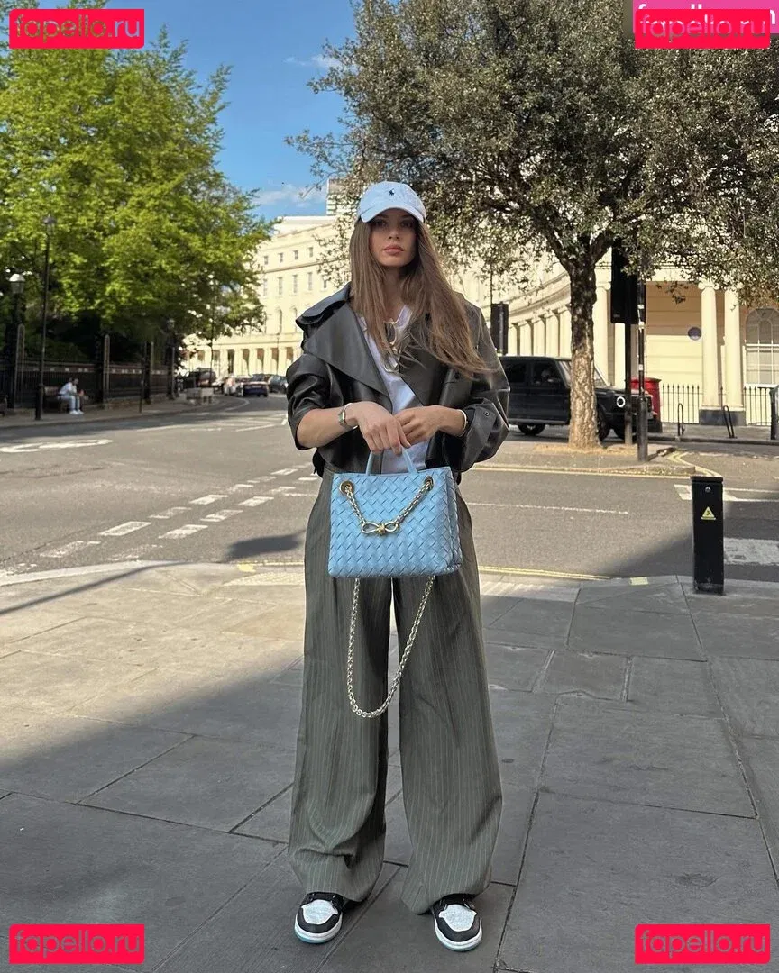 Xenia Tchoumitcheva Onlyfans Photo Gallery 