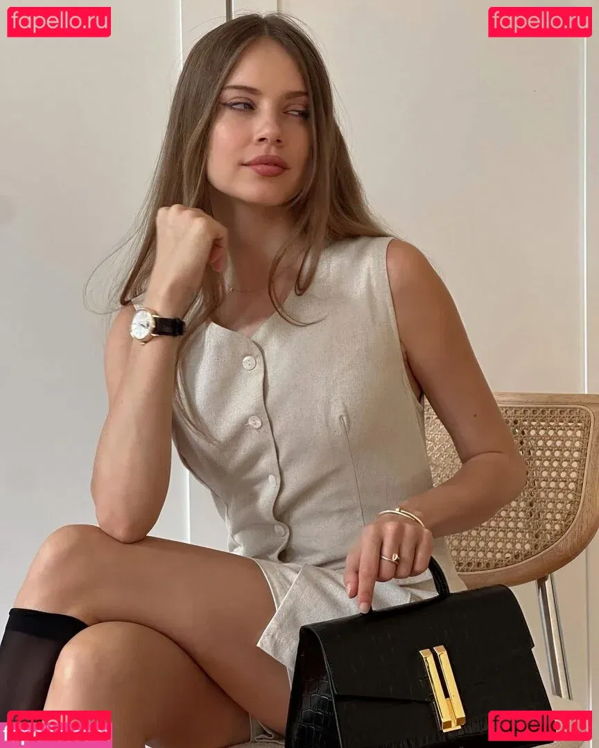 Xenia Tchoumitcheva Onlyfans Photo Gallery 