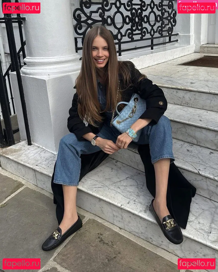 Xenia Tchoumitcheva Onlyfans Photo Gallery 