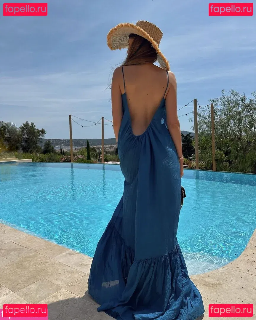 Xenia Tchoumitcheva Onlyfans Photo Gallery 