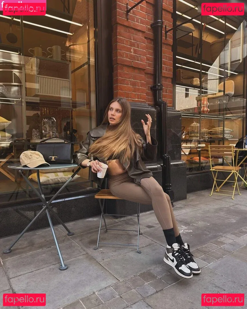 Xenia Tchoumitcheva Onlyfans Photo Gallery 