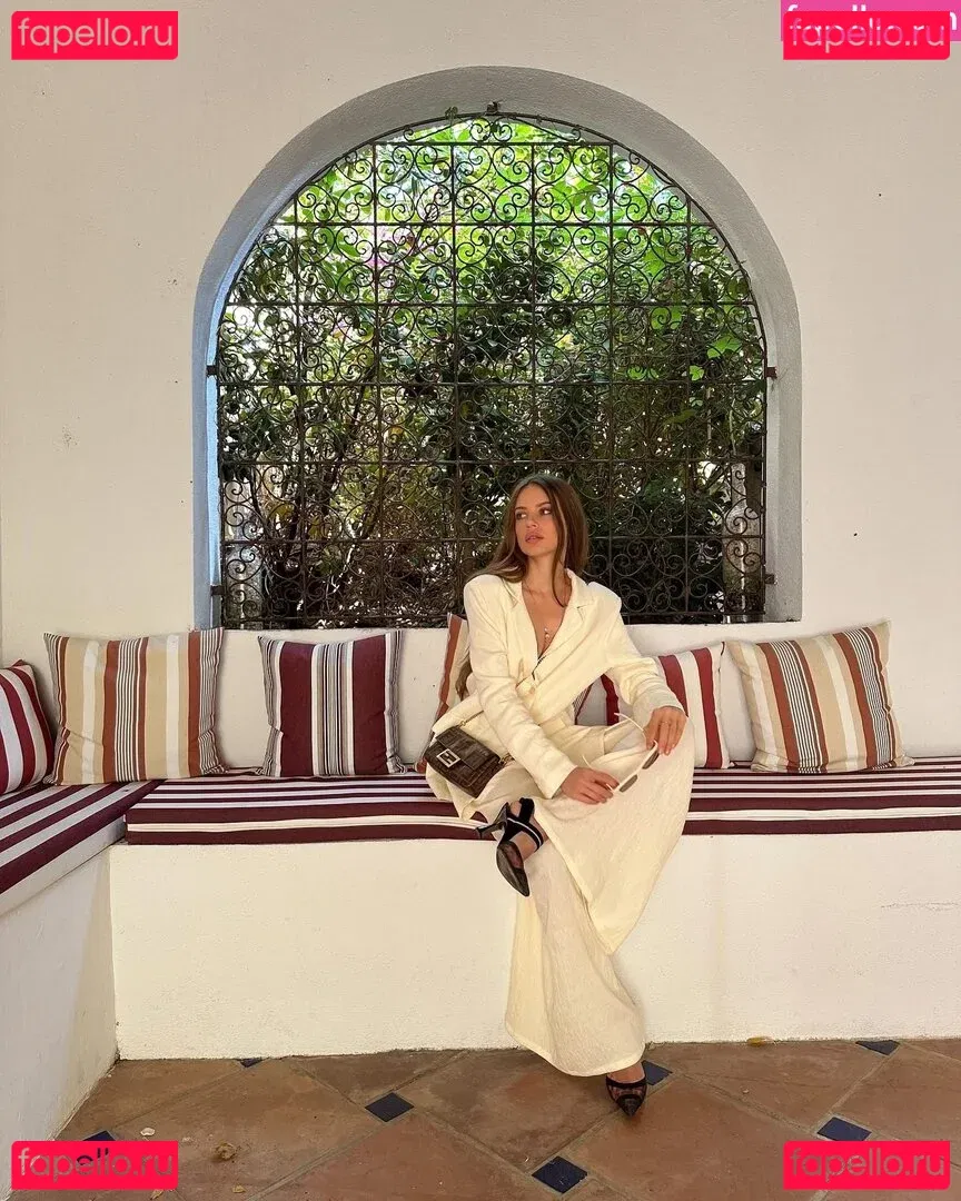 Xenia Tchoumitcheva Onlyfans Photo Gallery 