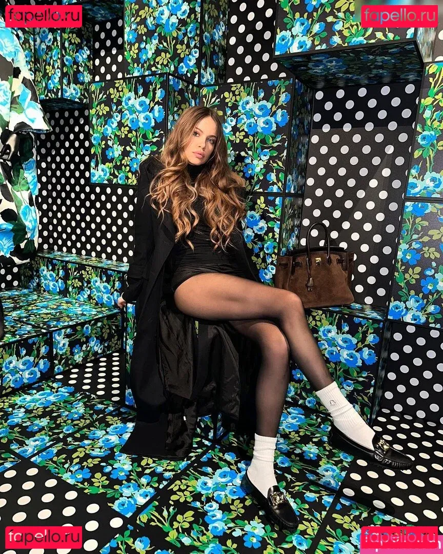 Xenia Tchoumitcheva Onlyfans Photo Gallery 