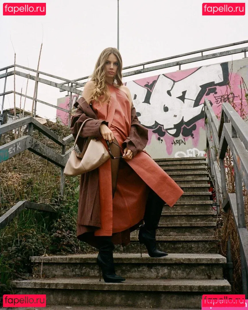 Xenia Tchoumitcheva Onlyfans Photo Gallery 