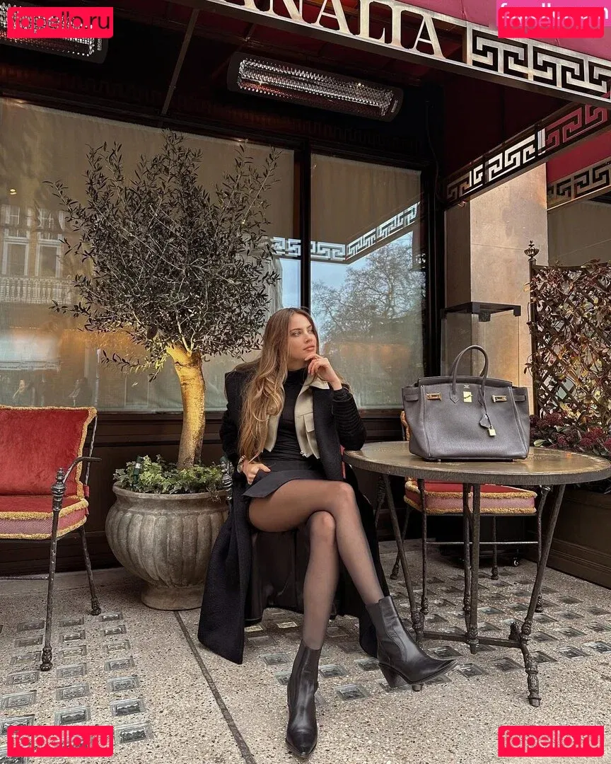 Xenia Tchoumitcheva Onlyfans Photo Gallery 