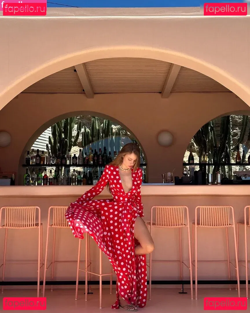 Xenia Tchoumitcheva Onlyfans Photo Gallery 