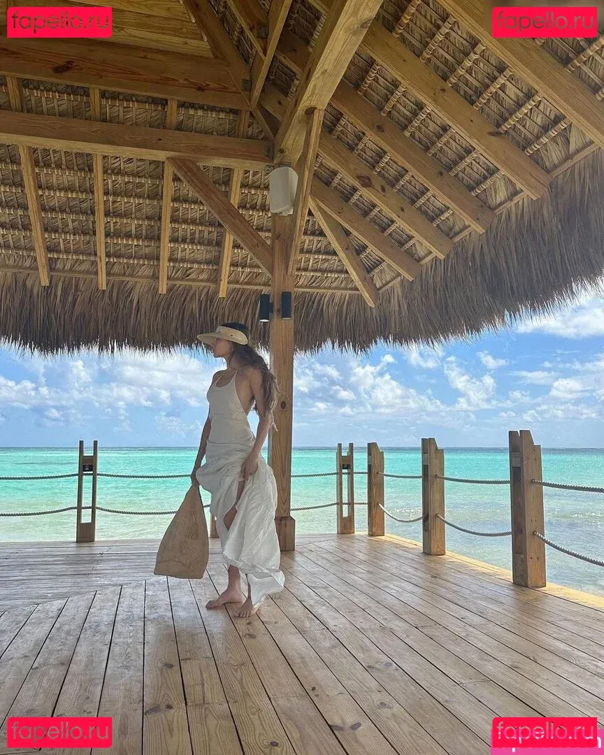 Xenia Tchoumitcheva Onlyfans Photo Gallery 