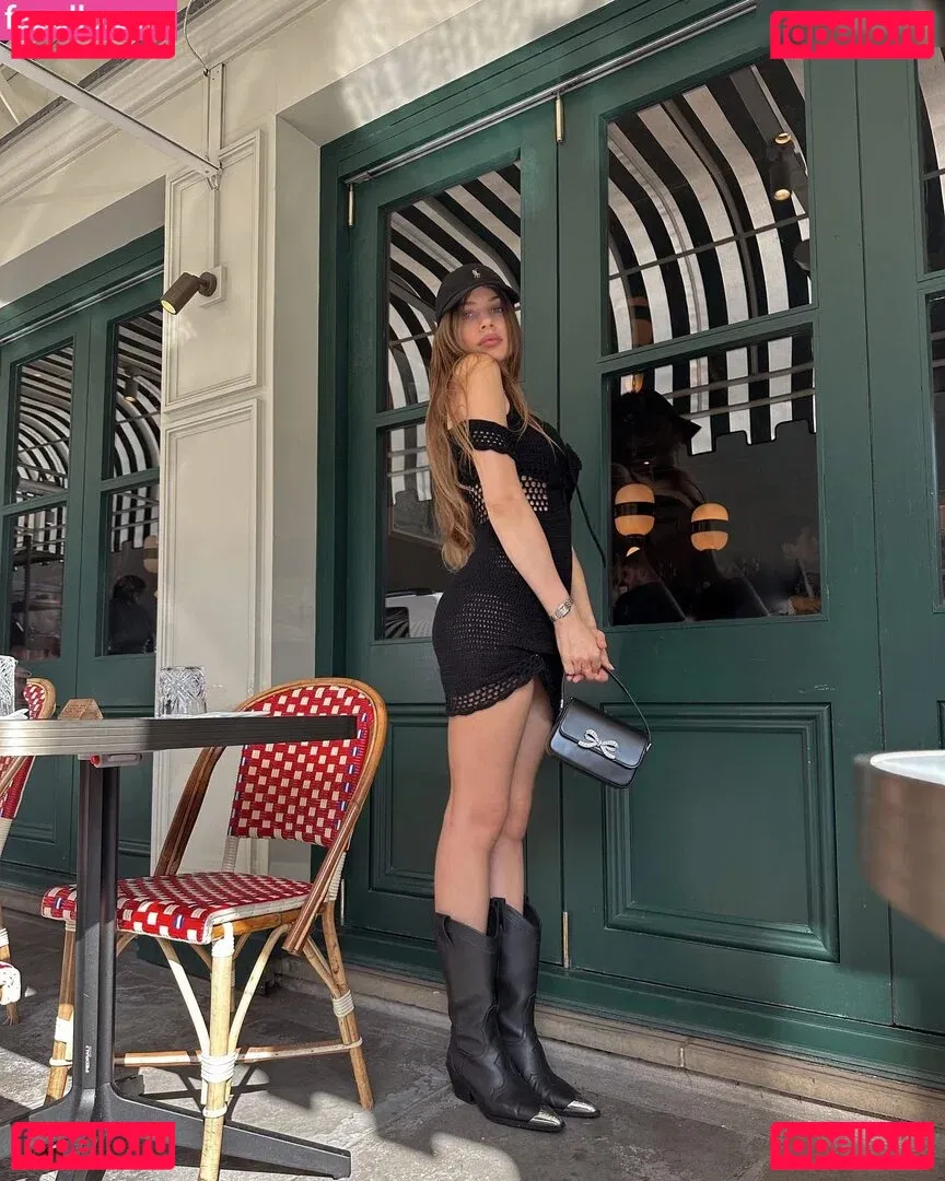 Xenia Tchoumitcheva Onlyfans Photo Gallery 