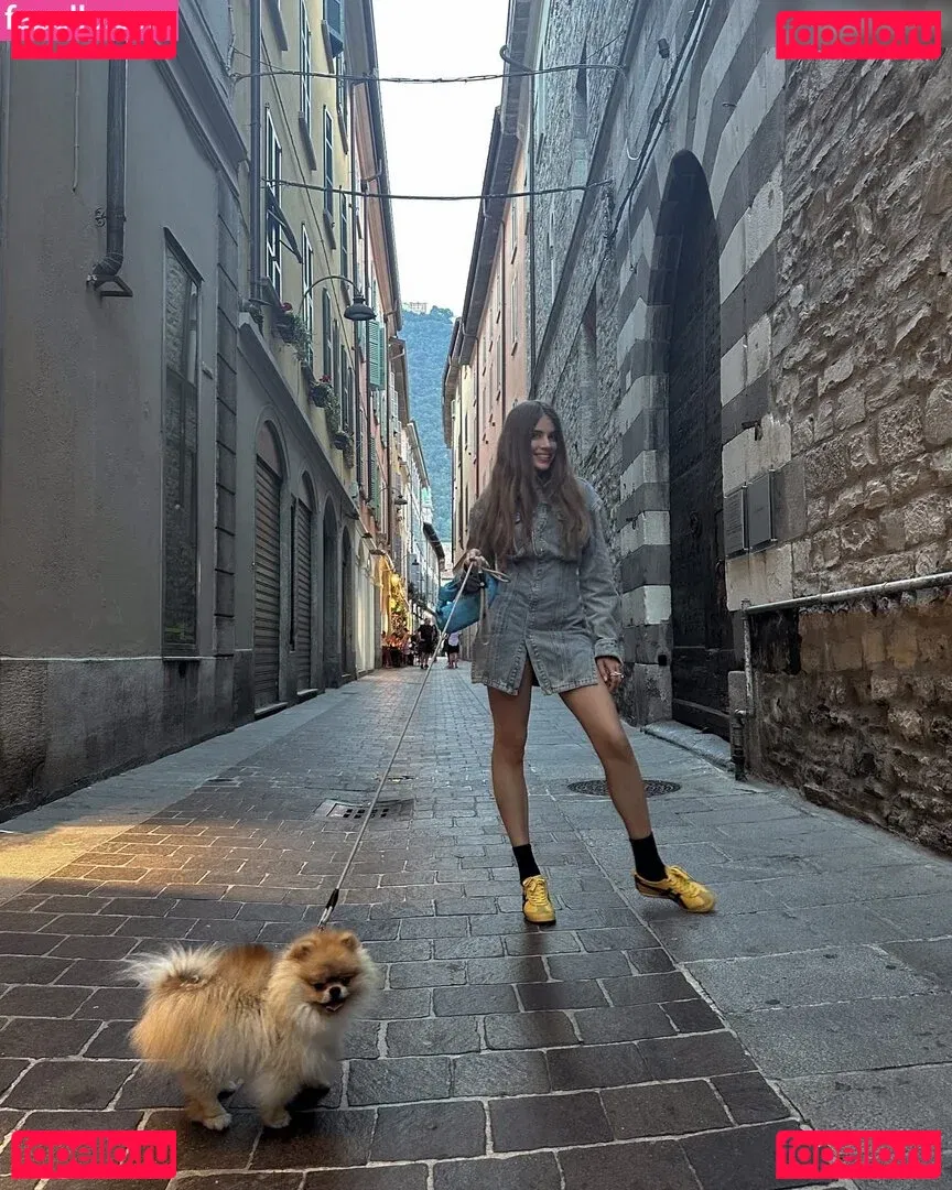 Xenia Tchoumitcheva Onlyfans Photo Gallery 