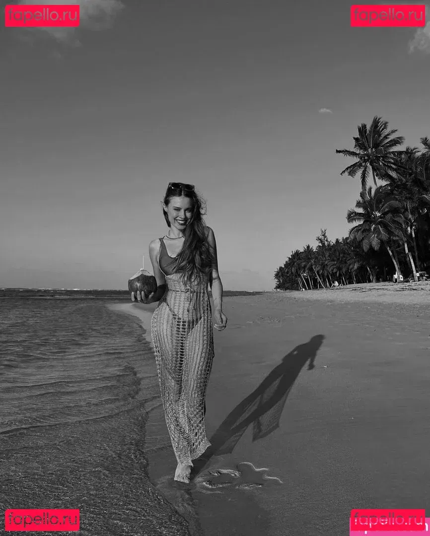 Xenia Tchoumitcheva Onlyfans Photo Gallery 