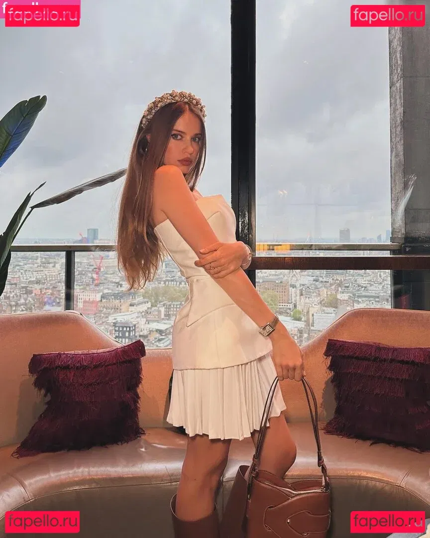 Xenia Tchoumitcheva Onlyfans Photo Gallery 