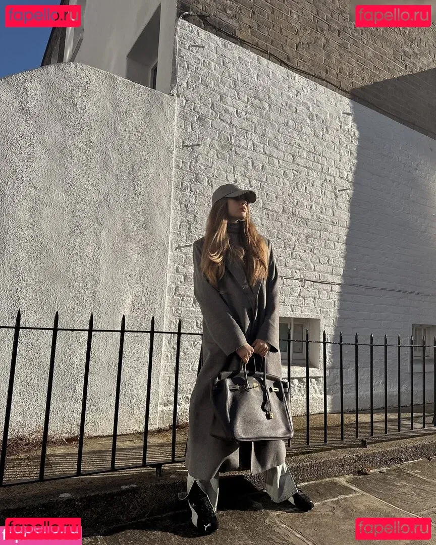 Xenia Tchoumitcheva Onlyfans Photo Gallery 