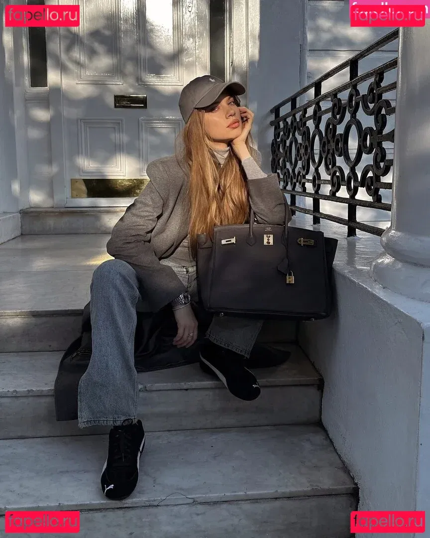 Xenia Tchoumitcheva Onlyfans Photo Gallery 