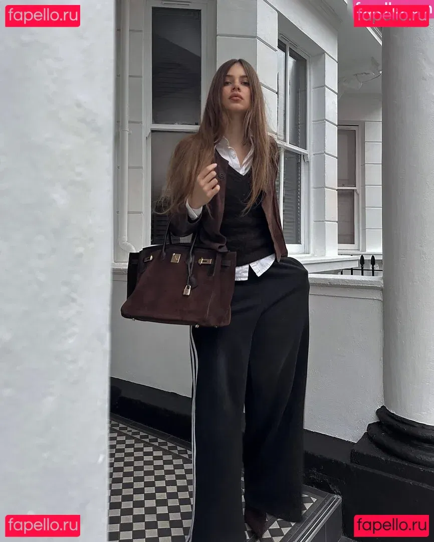 Xenia Tchoumitcheva Onlyfans Photo Gallery 