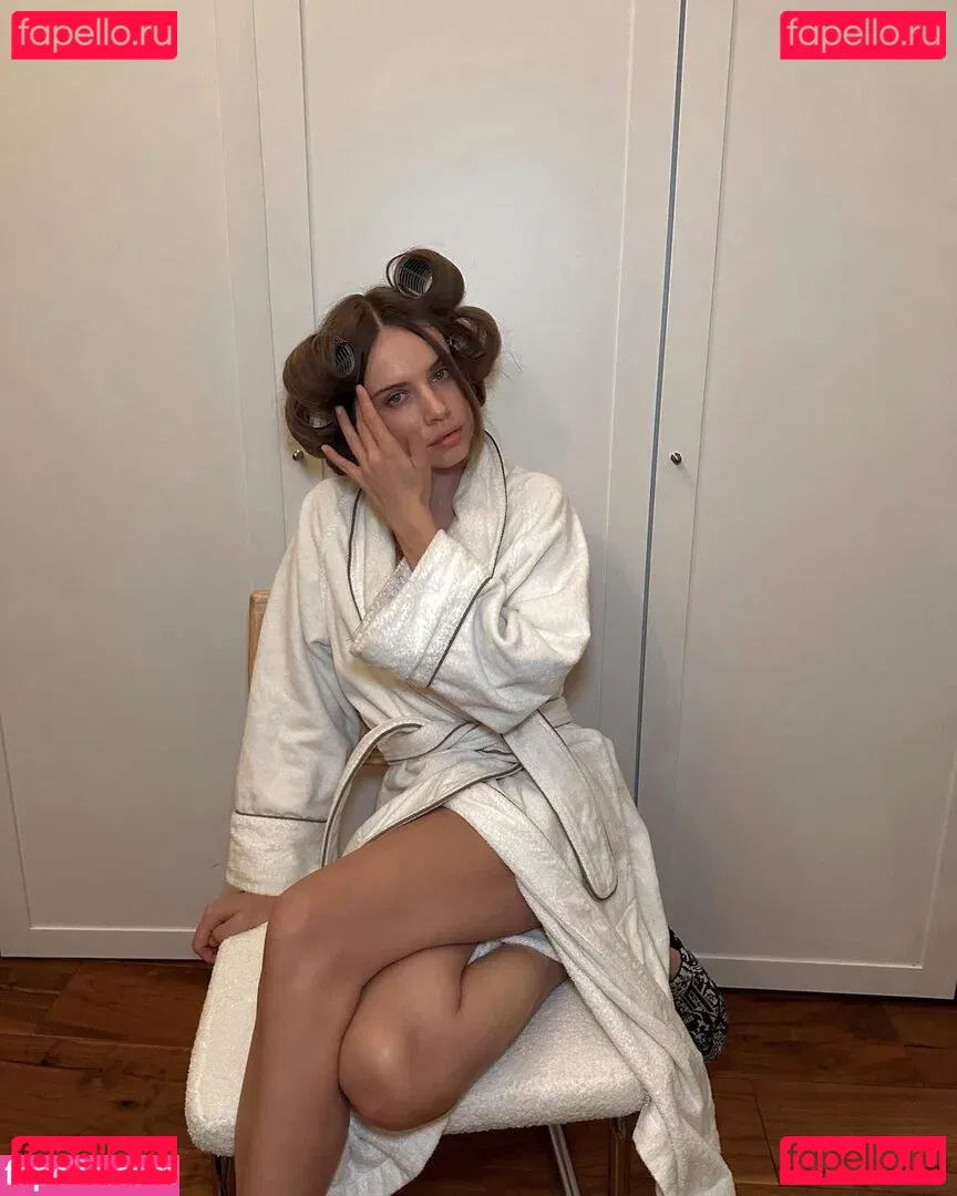 Xenia Tchoumitcheva Onlyfans Photo Gallery 