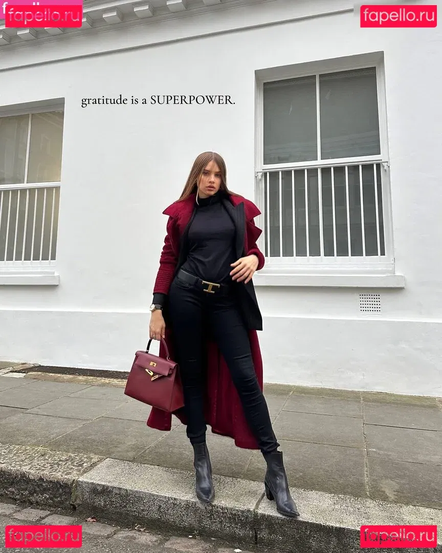 Xenia Tchoumitcheva Onlyfans Photo Gallery 