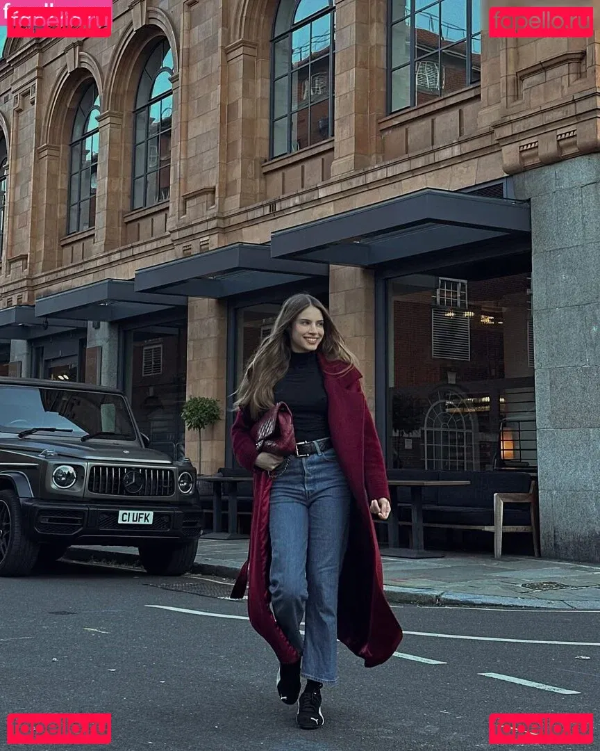 Xenia Tchoumitcheva Onlyfans Photo Gallery 